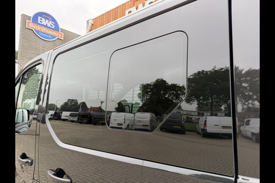 Fiat Talento 2.0 MultiJet automaat L2H1 SX DC 5 persoons / vaste prijs rijklaar € 19.950 ex btw / lease vanaf € 336 / zwart metallic / dubbele schuifdeur / trekhaak / airco / navi / camera !