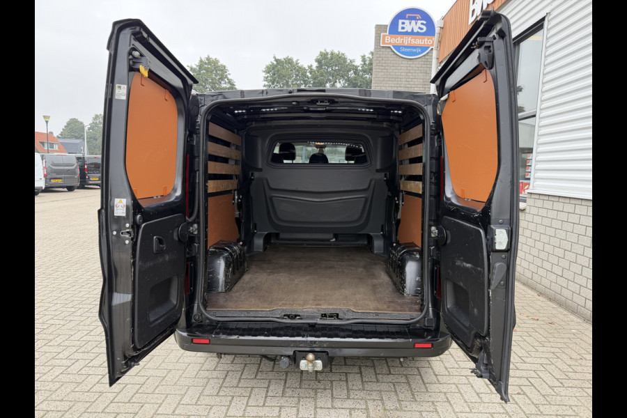 Fiat Talento 2.0 MultiJet automaat L2H1 SX DC 5 persoons / vaste prijs rijklaar € 19.950 ex btw / lease vanaf € 336 / zwart metallic / dubbele schuifdeur / trekhaak / airco / navi / camera !