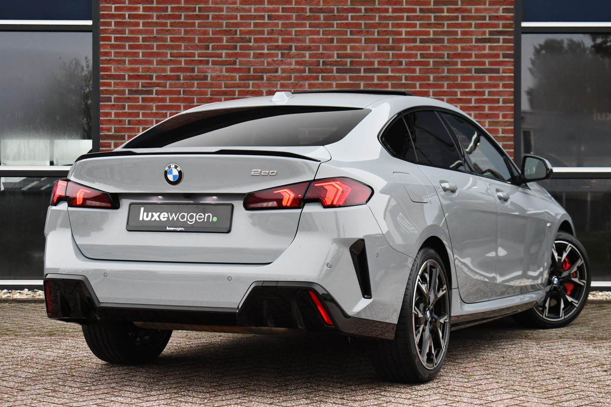 BMW 2 Serie Gran Coupé 220 M-Sport Pano ACC H/K E-zetels 360 HUD