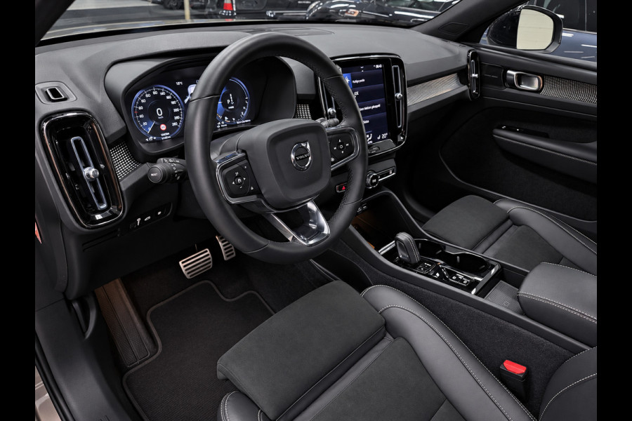 Volvo XC40 1.5 T4 Recharge R-Design BLACK-EDITION SOH-TEST/ PANO/H&K/NAVI/CAM/DAB/CARPLAY/M-STOELEN///