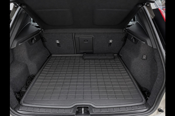 Volvo XC40 1.5 T4 Recharge R-Design BLACK-EDITION SOH-TEST/ PANO/H&K/NAVI/CAM/DAB/CARPLAY/M-STOELEN///