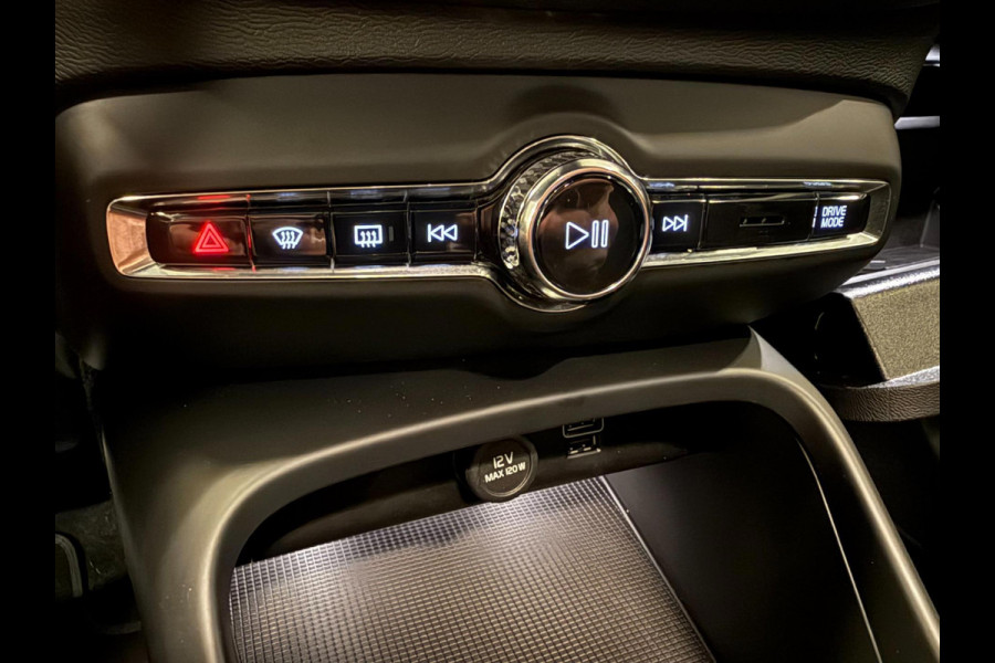 Volvo XC40 1.5 T4 Recharge R-Design BLACK-EDITION SOH-TEST/ PANO/H&K/NAVI/CAM/DAB/CARPLAY/M-STOELEN///