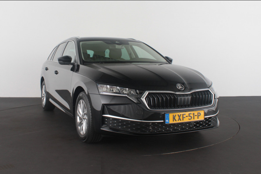 Škoda Octavia Combi 1.5 TSI MHEV Business Edition > Trekhaak/Camera/Winterpakket/Sfeerverlichting