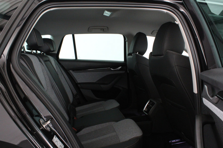 Škoda Octavia Combi 1.5 TSI MHEV Business Edition > Trekhaak/Camera/Winterpakket/Sfeerverlichting