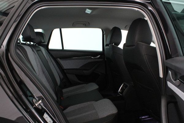 Škoda Octavia Combi 1.5 TSI MHEV Business Edition > Trekhaak/Camera/Winterpakket/Sfeerverlichting