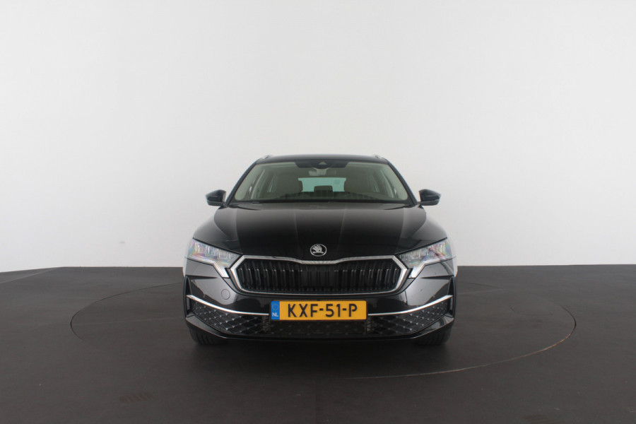 Škoda Octavia Combi 1.5 TSI MHEV Business Edition > Trekhaak/Camera/Winterpakket/Sfeerverlichting