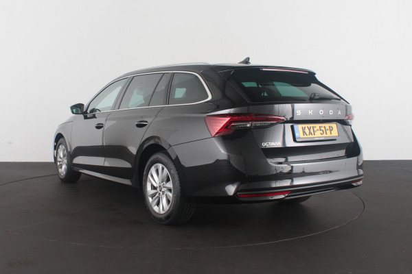Škoda Octavia Combi 1.5 TSI MHEV Business Edition > Trekhaak/Camera/Winterpakket/Sfeerverlichting