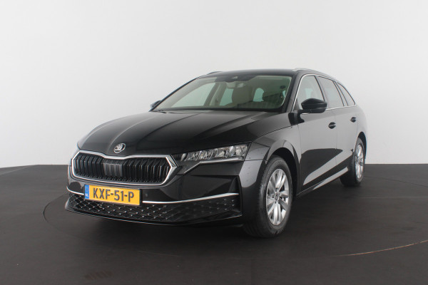 Škoda Octavia Combi 1.5 TSI MHEV Business Edition > Trekhaak/Camera/Winterpakket/Sfeerverlichting