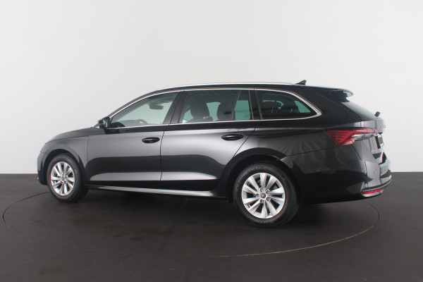 Škoda Octavia Combi 1.5 TSI MHEV Business Edition > Trekhaak/Camera/Winterpakket/Sfeerverlichting