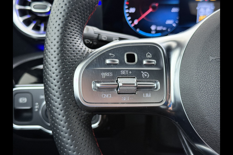Mercedes-Benz A-Klasse 250e AMG // Camera // Keyless Entry // Sfeerverlichting // Wide Screen // Cruise Controle //