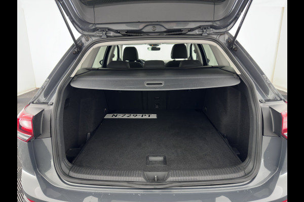 Volkswagen Golf Variant 2.0 TDI R-Line Business *(INCL. BTW) *AUT | PANO | MICROFIBRE | ADAPTIVE-CRUISE | DIGI-COCKPIT | HEATED-SPORTSEATS | PRIVACY-GLASS | NAVI-FULLMAP | ECC | PDC | 17''ALU*