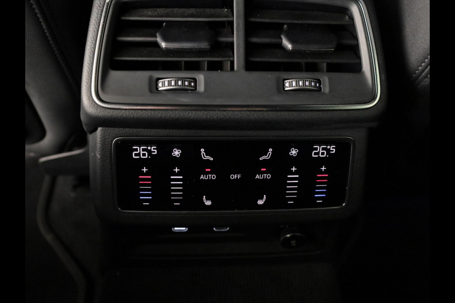 Audi A6 Avant 50 TFSI e quattro S edition Competition 299 pk S-tronic | Verlengde garantie | Navigatie | Parkeersensoren (Park assist) | Rondomzicht camera | Head-up display | Stoelverwarming v/a | S-Line |