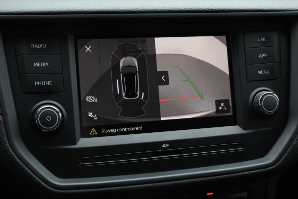Seat Arona 1.0 TSI 110 pk DSG FR Tech Parkeersensoren Camera Adaptieve Cruise Control Stoelverwarming Dodehoek Assistent Getinte ramen LED-verlichting voor