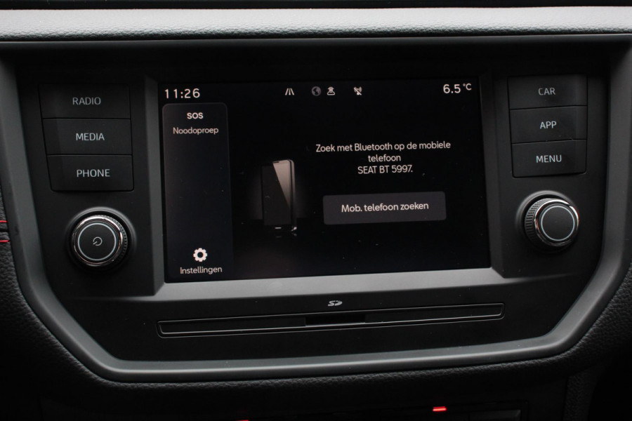 Seat Arona 1.0 TSI 110 pk DSG FR Tech Parkeersensoren Camera Adaptieve Cruise Control Stoelverwarming Dodehoek Assistent Getinte ramen LED-verlichting voor