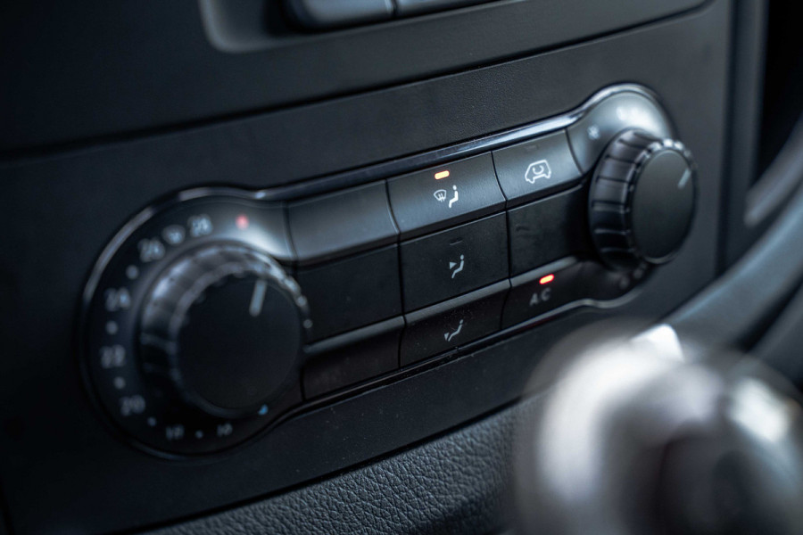 Mercedes-Benz Vito 111 CDI | Volledig ingericht | 3-Zits | Camera | Navi | Airco