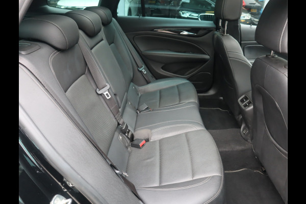 Opel Insignia Sports Tourer 1.5 Turbo Innovation Leder, sportstoelen, pano, trekhaak