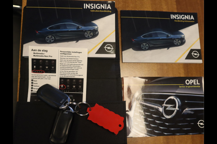 Opel Insignia Sports Tourer 1.5 Turbo Innovation Leder, sportstoelen, pano, trekhaak