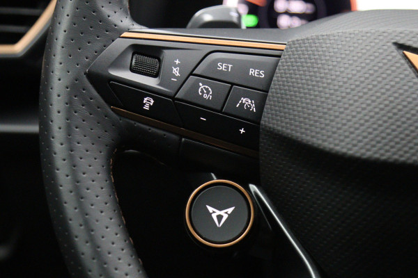 CUPRA Formentor 1.4 e-Hybrid 245 PK VZ Performance PHEV, Stuur-Startknop, Winterpakket, Carplay, Kuipstoelen