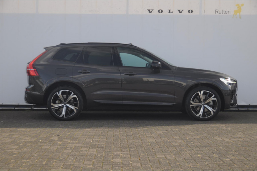 Volvo XC60 T6 350PK Automaat AWD Plus Dark Trekhaak / Adaptieve cruise control / BLIS / Panoramadak / Parkeersensoren voor - en achter / parkeercamera / Elektrische stoelen / stoel - en stuurverwarming /