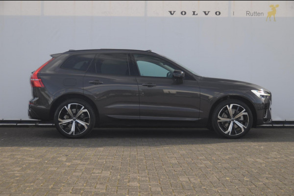 Volvo XC60 T6 350PK Automaat AWD Plus Dark Trekhaak / Adaptieve cruise control / BLIS / Panoramadak / Parkeersensoren voor - en achter / parkeercamera / Elektrische stoelen / stoel - en stuurverwarming /
