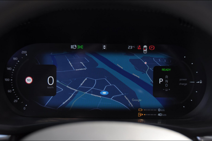Volvo XC60 T6 350PK Automaat AWD Plus Dark Trekhaak / Adaptieve cruise control / BLIS / Panoramadak / Parkeersensoren voor - en achter / parkeercamera / Elektrische stoelen / stoel - en stuurverwarming /