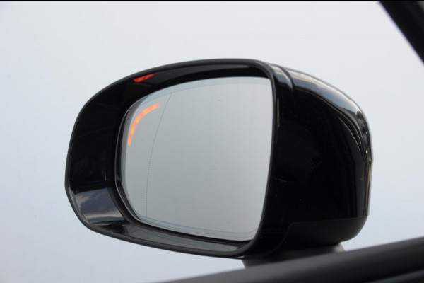 Volvo XC60 T6 350PK Automaat AWD Plus Dark Trekhaak / Adaptieve cruise control / BLIS / Panoramadak / Parkeersensoren voor - en achter / parkeercamera / Elektrische stoelen / stoel - en stuurverwarming /