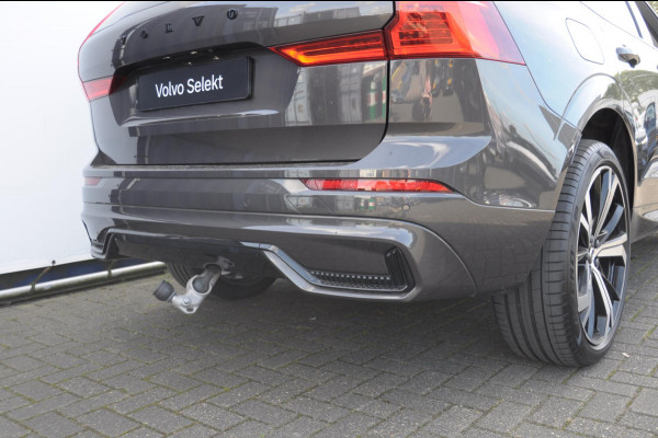Volvo XC60 T6 350PK Automaat AWD Plus Dark Trekhaak / Adaptieve cruise control / BLIS / Panoramadak / Parkeersensoren voor - en achter / parkeercamera / Elektrische stoelen / stoel - en stuurverwarming /