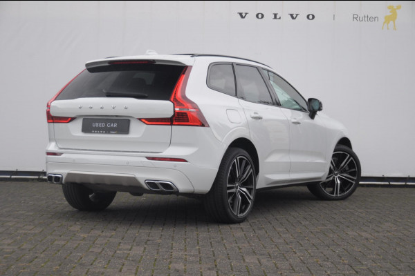 Volvo XC60 2.0 Recharge T6 AWD R-Design / Trekhaak / Stoelventilatie / Harman kardon / Panoramadak / Adaptieve cruise control / BLIS / 360 camera / Adaptieve koplampen / dubbele eindpijpen / head up display / stoel - en stuurwielverwarming / elektrische stoelen