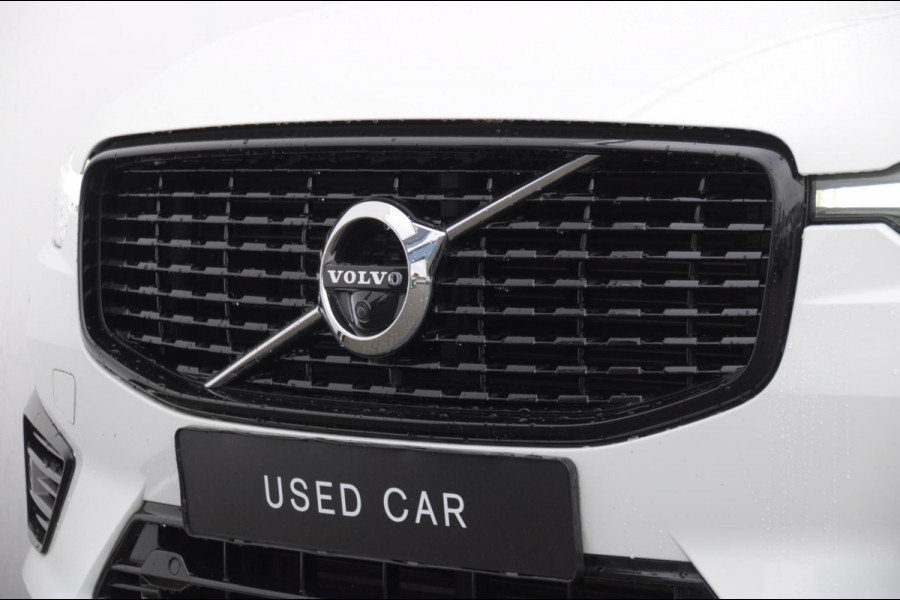 Volvo XC60 2.0 Recharge T6 AWD R-Design / Trekhaak / Stoelventilatie / Harman kardon / Panoramadak / Adaptieve cruise control / BLIS / 360 camera / Adaptieve koplampen / dubbele eindpijpen / head up display / stoel - en stuurwielverwarming / elektrische stoelen