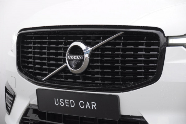 Volvo XC60 2.0 Recharge T6 AWD R-Design / Trekhaak / Stoelventilatie / Harman kardon / Panoramadak / Adaptieve cruise control / BLIS / 360 camera / Adaptieve koplampen / dubbele eindpijpen / head up display / stoel - en stuurwielverwarming / elektrische stoelen
