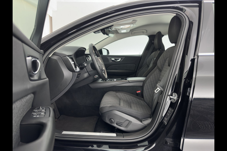 Volvo V60 2.0 T6 Plug-in hybrid AWD Core Bright (INCL-BTW) AUT | FULL-LED | DIGI-COCKPIT | CAMERA | HEATED-COMFORTSEATS | KEYLESS | DAB | PRIVACY-GLASS | CARPLAY | NAVI-FULLMAP | 18''ALU*