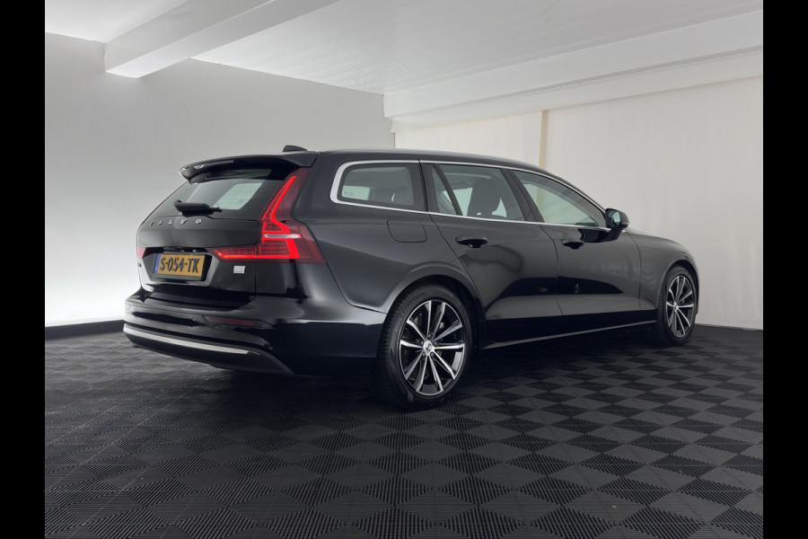 Volvo V60 2.0 T6 Plug-in hybrid AWD Core Bright (INCL-BTW) AUT | FULL-LED | DIGI-COCKPIT | CAMERA | HEATED-COMFORTSEATS | KEYLESS | DAB | PRIVACY-GLASS | CARPLAY | NAVI-FULLMAP | 18''ALU*