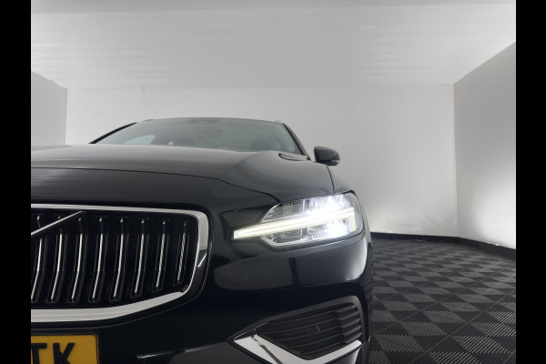 Volvo V60 2.0 T6 Plug-in hybrid AWD Core Bright (INCL-BTW) AUT | FULL-LED | DIGI-COCKPIT | CAMERA | HEATED-COMFORTSEATS | KEYLESS | DAB | PRIVACY-GLASS | CARPLAY | NAVI-FULLMAP | 18''ALU*