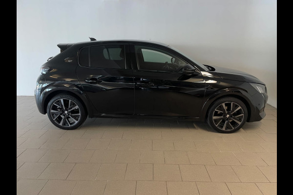 Peugeot 208 1.2 PureTech GT 130PK AUTOMAAT LEER PANO AIRCO NAVI CRUISE APPLE CARPLAY STOELVERW 3D COCKPIT PDC CAM NIEUWSTAAT