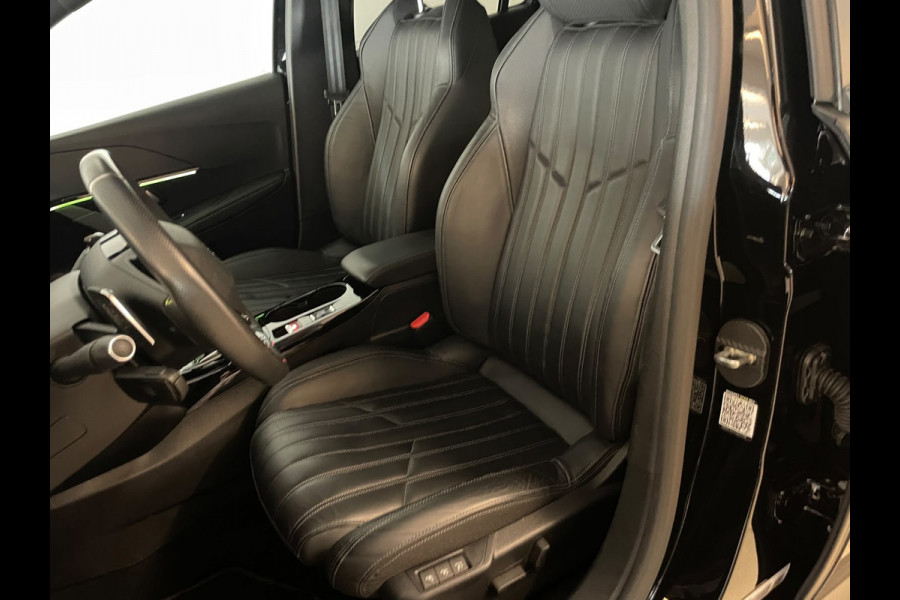 Peugeot 208 1.2 PureTech GT 130PK AUTOMAAT LEER PANO AIRCO NAVI CRUISE APPLE CARPLAY STOELVERW 3D COCKPIT PDC CAM NIEUWSTAAT