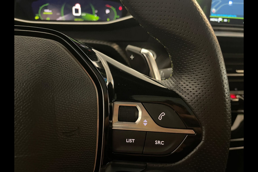 Peugeot 208 1.2 PureTech GT 130PK AUTOMAAT LEER PANO AIRCO NAVI CRUISE APPLE CARPLAY STOELVERW 3D COCKPIT PDC CAM NIEUWSTAAT