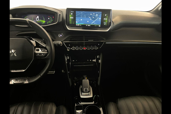 Peugeot 208 1.2 PureTech GT 130PK AUTOMAAT LEER PANO AIRCO NAVI CRUISE APPLE CARPLAY STOELVERW 3D COCKPIT PDC CAM NIEUWSTAAT