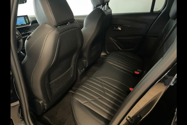 Peugeot 208 1.2 PureTech GT 130PK AUTOMAAT LEER PANO AIRCO NAVI CRUISE APPLE CARPLAY STOELVERW 3D COCKPIT PDC CAM NIEUWSTAAT