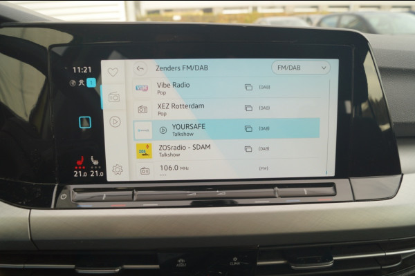 Volkswagen Golf Variant 1.0 TSI 110pk Life Business Lounge -LED-TREKHAAK-
