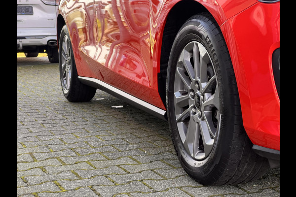 Ford Focus 1.0 EcoBoost Hybrid Titanium Cruise Control | PDC | Climate control