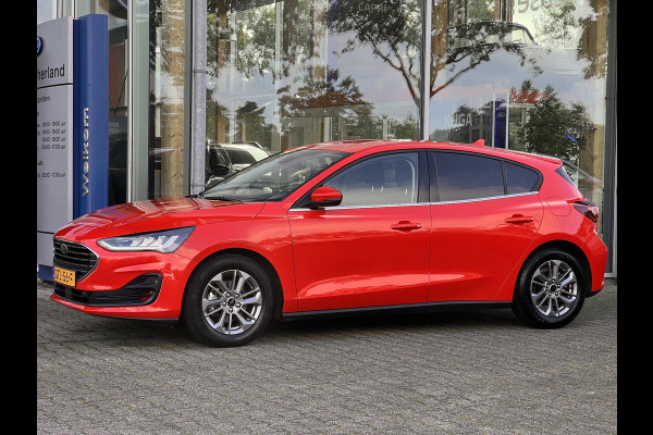Ford Focus 1.0 EcoBoost Hybrid Titanium Cruise Control | PDC | Climate control