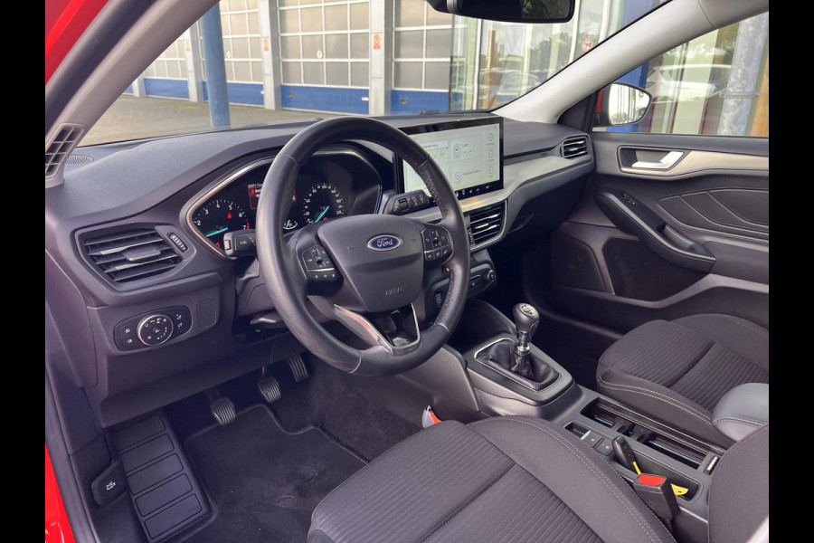 Ford Focus 1.0 EcoBoost Hybrid Titanium Cruise Control | PDC | Climate control