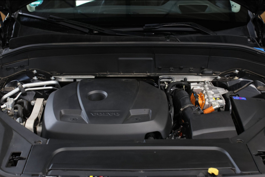 Volvo XC90 2.0 T8 Plug-in hybrid AWD Ultra Dark 7p. *Pano*Head-Up*H/K*