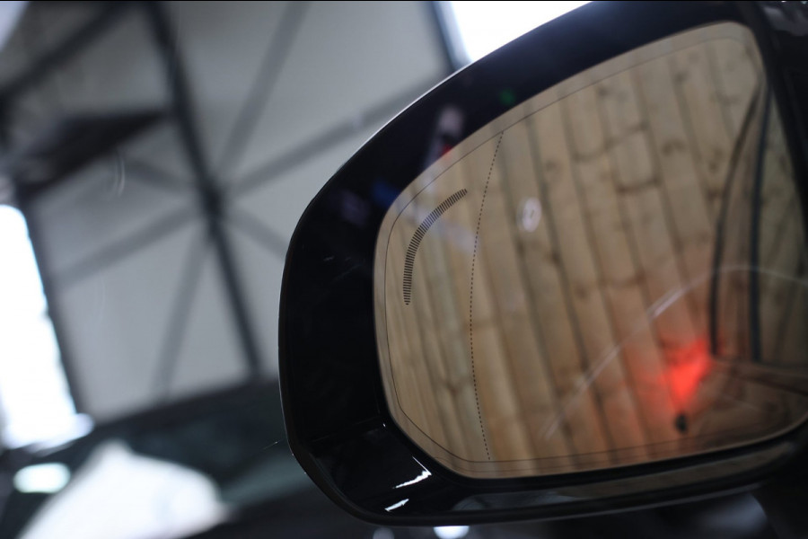 Volvo XC90 2.0 T8 Plug-in hybrid AWD Ultra Dark 7p. *Pano*Head-Up*H/K*