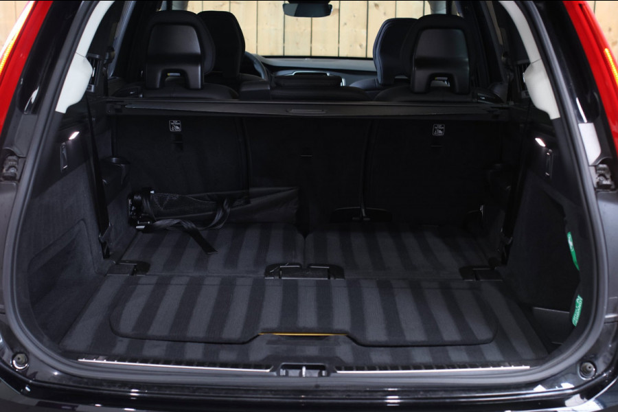 Volvo XC90 2.0 T8 Plug-in hybrid AWD Ultra Dark 7p. *Pano*Head-Up*H/K*