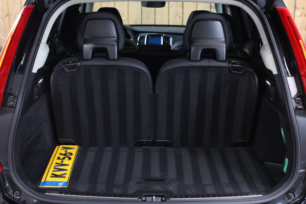 Volvo XC90 2.0 T8 Plug-in hybrid AWD Ultra Dark 7p. *Pano*Head-Up*H/K*