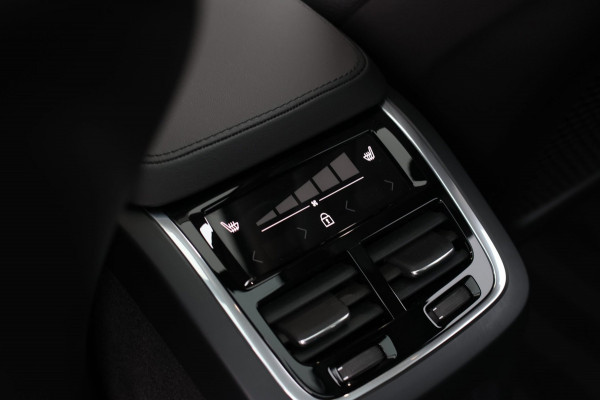 Volvo XC90 2.0 T8 Plug-in hybrid AWD Ultra Dark 7p. *Pano*Head-Up*H/K*