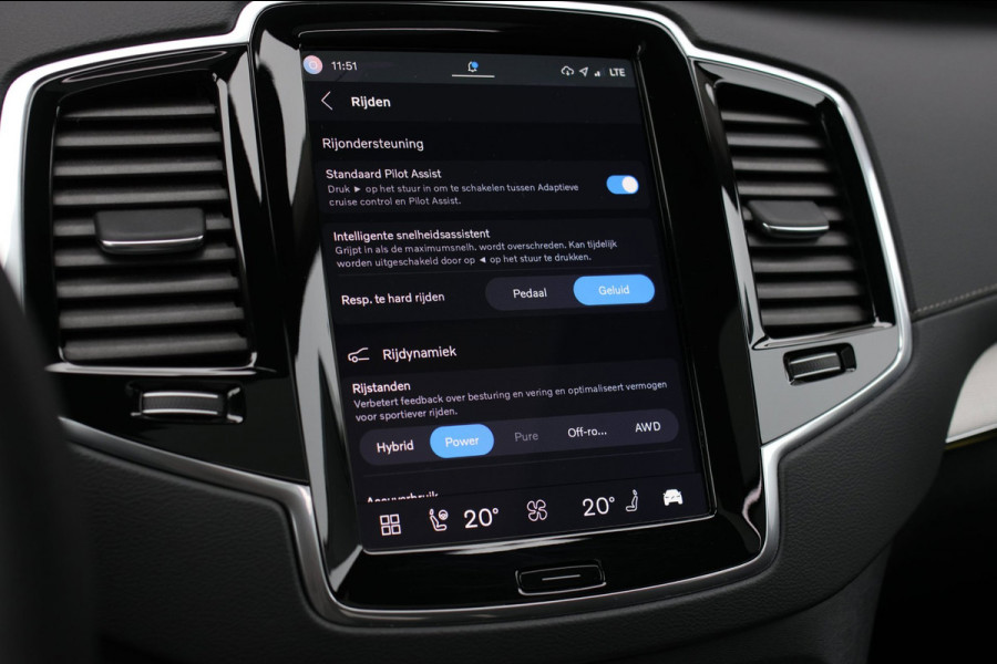 Volvo XC90 2.0 T8 Plug-in hybrid AWD Ultra Dark 7p. *Pano*Head-Up*H/K*