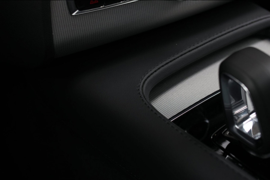 Volvo XC90 2.0 T8 Plug-in hybrid AWD Ultra Dark 7p. *Pano*Head-Up*H/K*