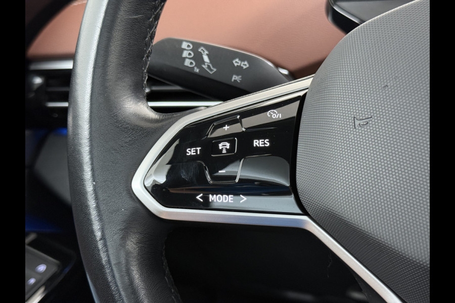 Volkswagen ID.4 82kWh 204PK Trekhaak Pano-Dak Leer/Alcantara Camera 3-Zone Ecc Adap.Cruise Matrix Led Led-a-lich dynamisch SOH 90% Apple Carplay Android Auto Isofix Privacy Glas Lmv 20" Led 1.000KG Trekgewicht 1e Eigenaar Origineel Nederlandse Auto